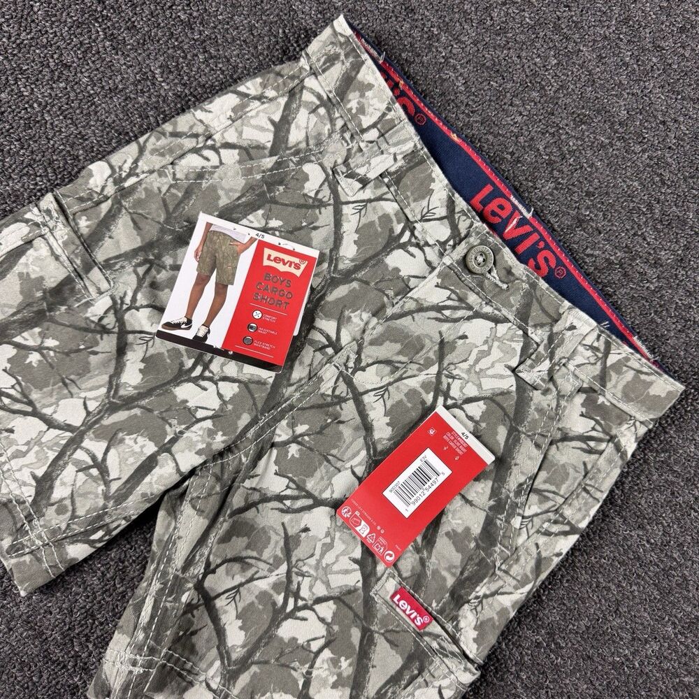 NWT Levi's Boys Camo Cargo Shorts Size 4/5 Adjustable Waist Comfort Stretch